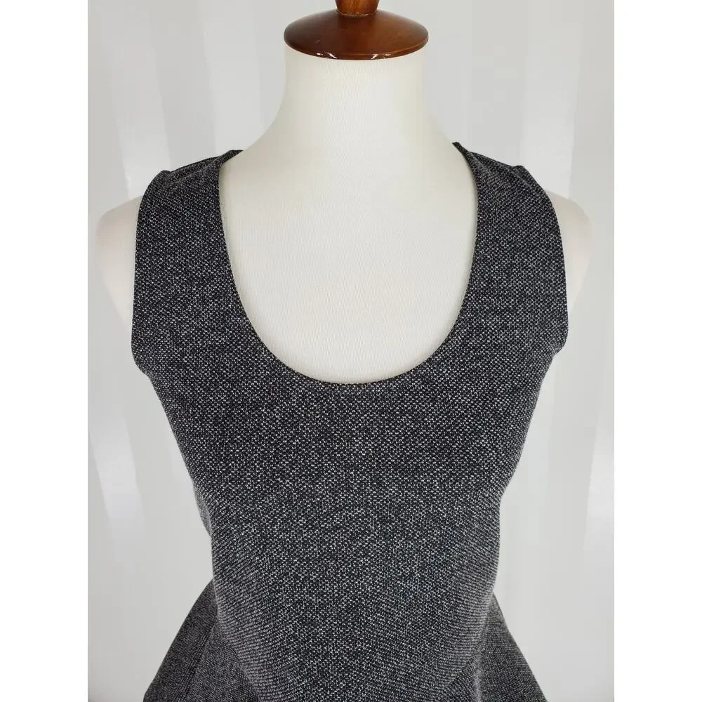 ANN TAYLOR Women's Black & White Sleeveless Peplum Top Sz XS - Picture 5 of 8